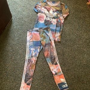 Adidas flower 🌸 set